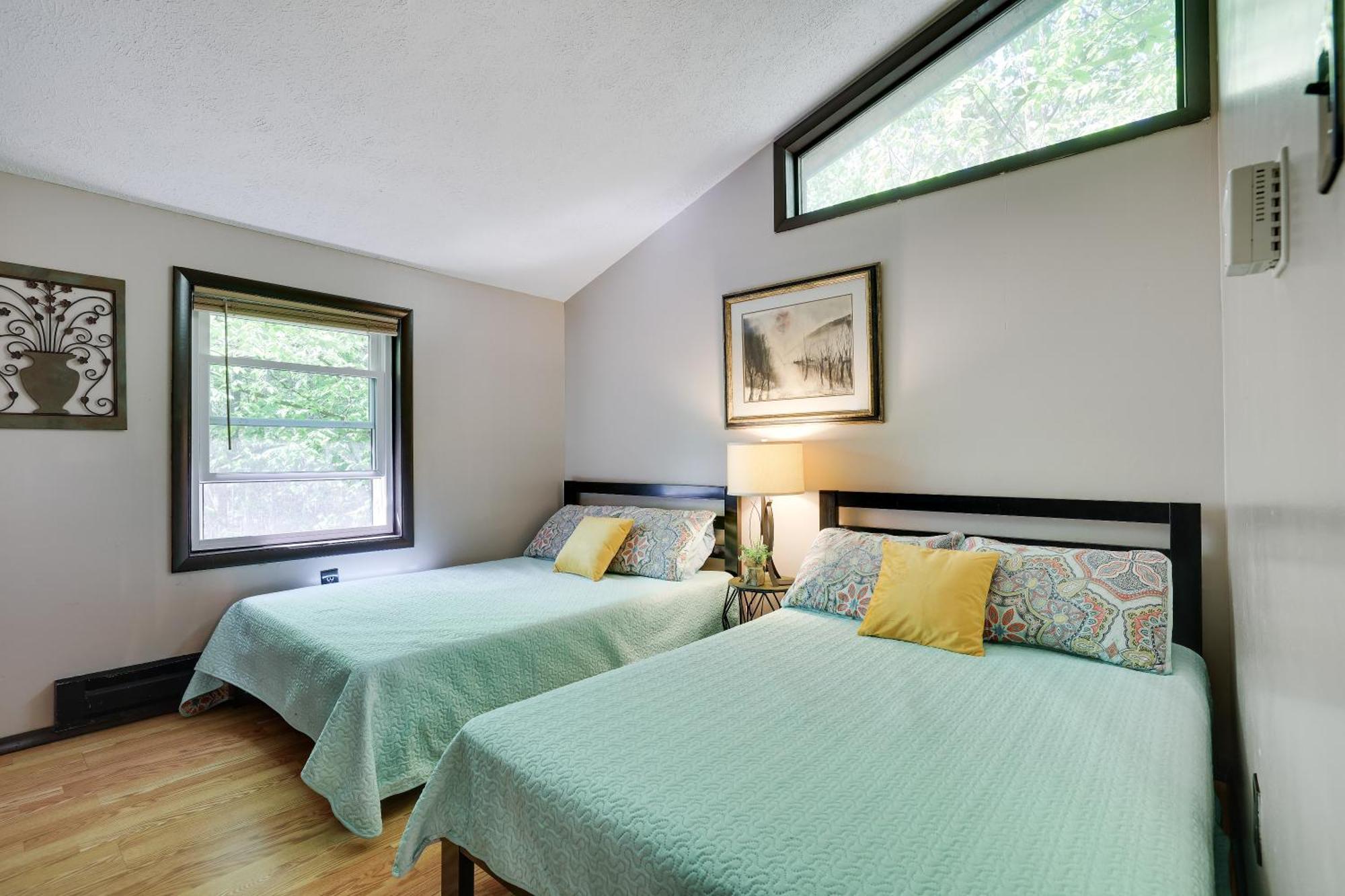 Chalet Renovated Near Casino, Camelback , Kalahari 4Bdrms Firepit Hot Tub Game Room Tobyhanna Exterior foto