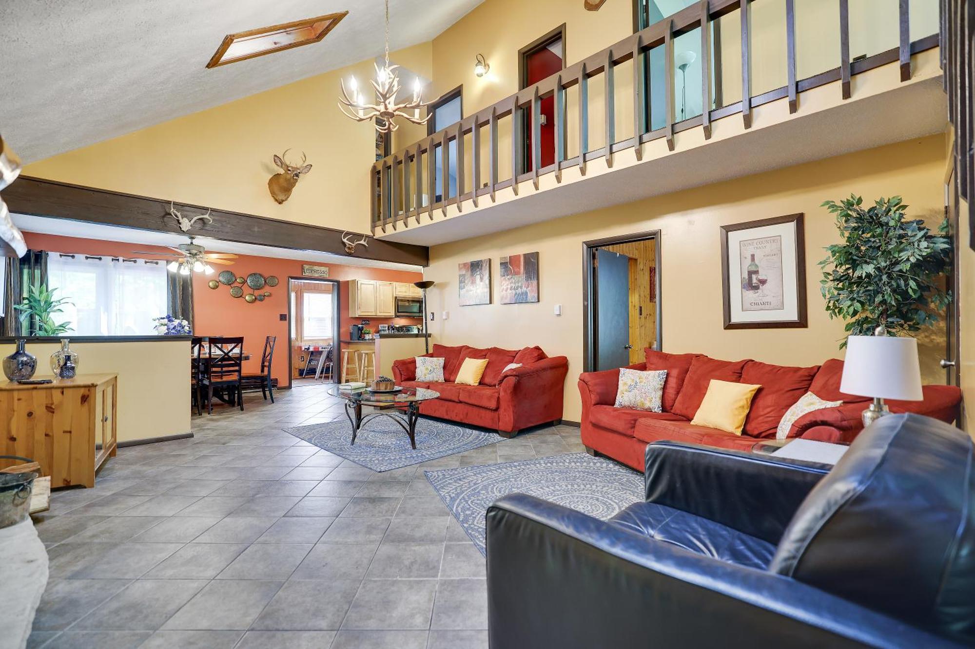 Chalet Renovated Near Casino, Camelback , Kalahari 4Bdrms Firepit Hot Tub Game Room Tobyhanna Exterior foto