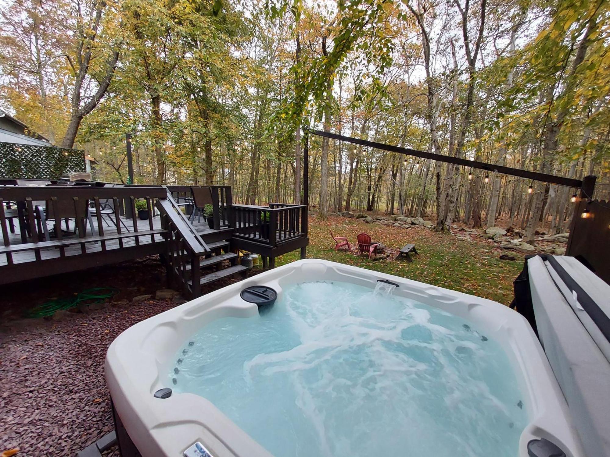 Chalet Renovated Near Casino, Camelback , Kalahari 4Bdrms Firepit Hot Tub Game Room Tobyhanna Exterior foto